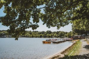 Pédalo, paddle et canoë au Lac de Sillé