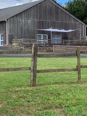 Salle de réception et gîte « Aux Instants Partagés »