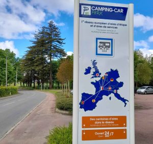 Aire de camping-car park de Précigné